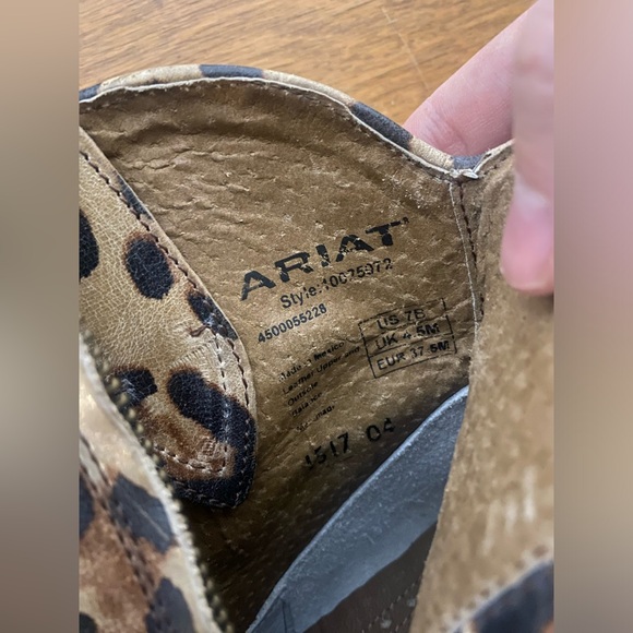 Leopard Print Ariat Western Boots - Picture 4 of 9